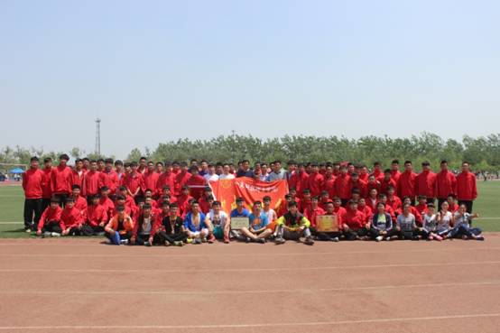 学院运动会.JPG